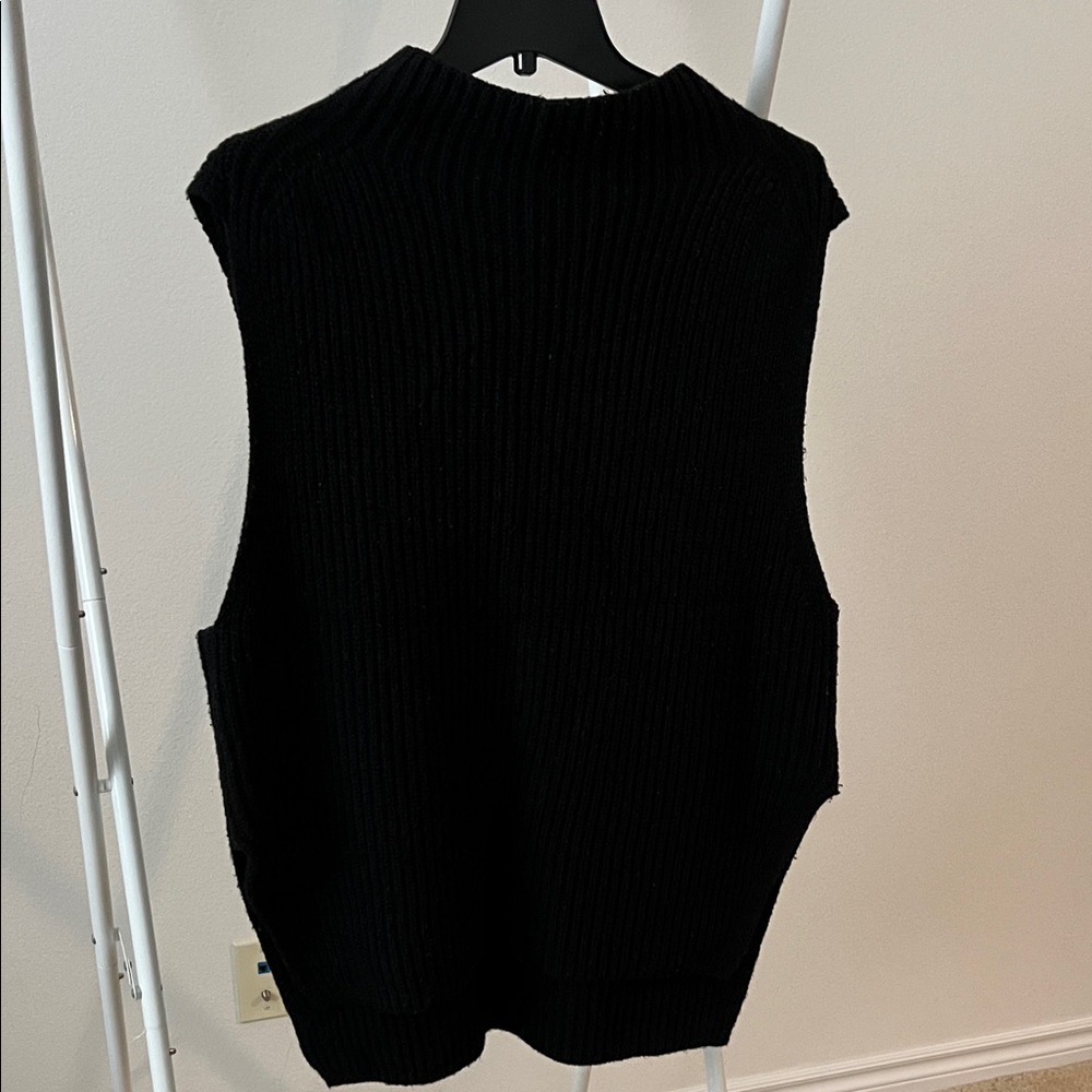 Trouvé Black Sleeveless Knit Sweater Vest